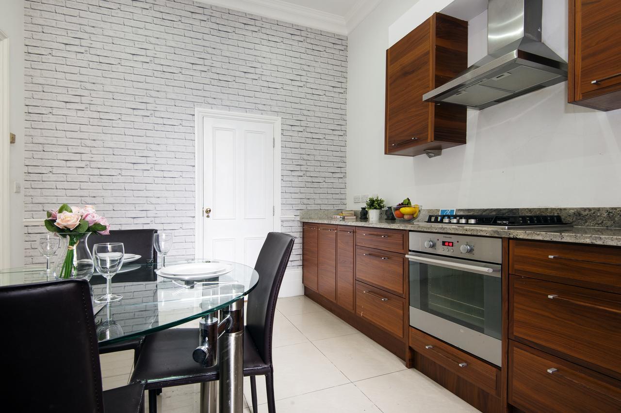 Appartamento Earls Court Amazing 2 Bed Flat In Central Londra Esterno foto